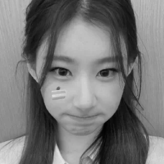 Sticker from chaeryeong @kim1chr