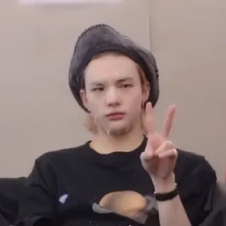 Sticker from Хëнджин 🧊 | @lHyunjins_wife