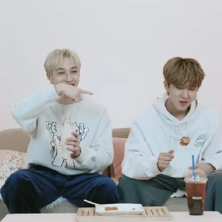 💨 emoji channie&binnie |@skzstickersss Telegram sticker 15 of 20