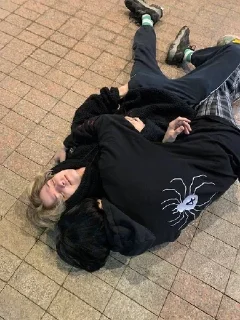 🫂 emoji Справжня чоловіча дружба 🕷️🕸️ Telegram sticker 9 of 26