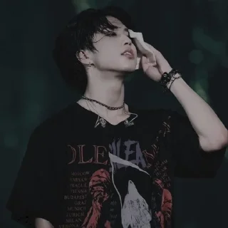 Sticker from han jisung. @dypxhfi