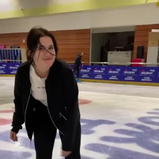 🌟 emoji Just skating girl Telegram sticker 10 of 23