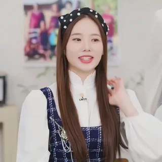 Sticker from ;Soojin " Lee Soojin ›by @saoxined