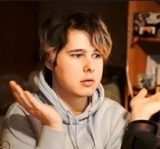 😔 emoji андрейка в жопе батарейка Telegram sticker 16 of 75
