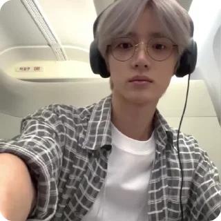 Sticker from Beomgyu 🥡 by @rvmiirene