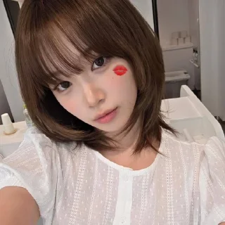 Sticker from chaewon @ILLstickk