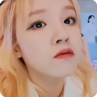 Sticker from #yuqi (🧞‍♀️) !! @ly3hp . . @ly3me