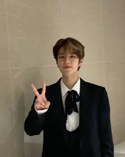🌟 emoji skz Telegram sticker 1 of 6