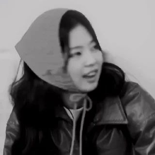 🤩 emoji чбjennie | apartment 404 by @dkimyumi @TgEmodziBot Telegram sticker 13 of 50