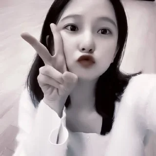 🌟 emoji Yujin cl for virt Telegram sticker 10 of 23