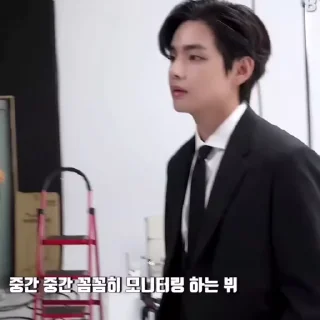 Sticker from @jsiinymenj - taehyung