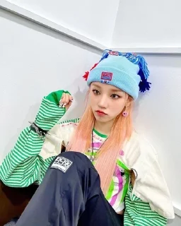 🌟 emoji K-pop Telegram sticker 24 of 32