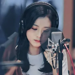 😔 emoji Kim Jisoo ne trogat Telegram sticker 13 of 120