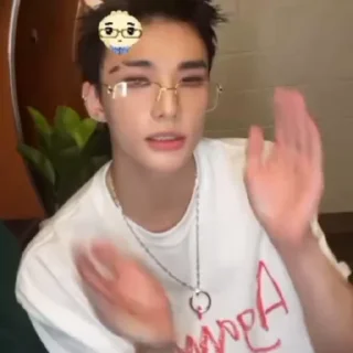 🌟 emoji @MitsubishiHyunjin Telegram sticker 3 of 7