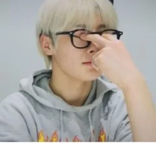 Sticker from kpopa