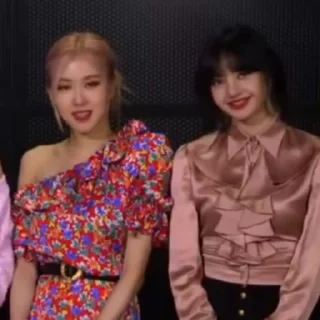 Sticker from chaelisa @stick1lover