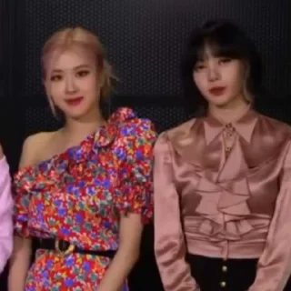 Sticker from chaelisa @stick1lover