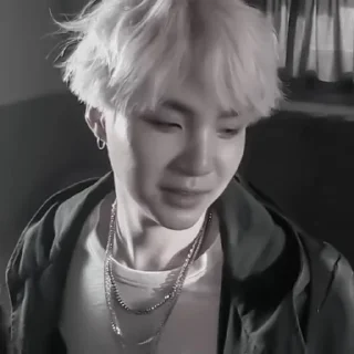 Sticker from YOONGI by @emptyhlp