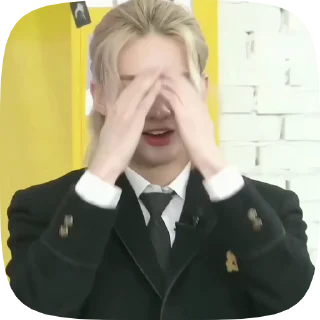 💨 emoji hyunjin frᴏʍ @fiestahelpik Telegram sticker 13 of 15
