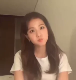 😗 emoji jisoo @HRTSTICK Telegram sticker 10 of 46