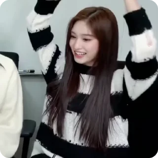 Sticker from 𝘓𝘦𝘦𝘴𝘦𝘰 𝘧𝘳𝘰𝘮 𝘓𝘰𝘯𝘨 𝘝𝘰𝘺𝘢𝘨𝘦