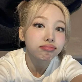 Sticker from Nayeon