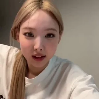 Sticker from nayeon by: @DOLLYGIRL