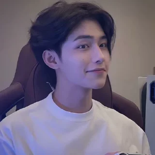 🙈 emoji MeYoeng ➡️ @Ctikerubot Telegram sticker 18 of 21