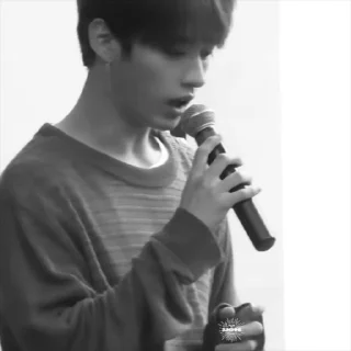⭐️ emoji minho bw @inliffe Telegram sticker 23 of 26