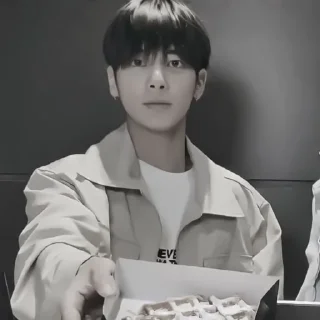 🧩 emoji ˓˓ taehyun ˊ 🧩 ˋ fr @wb1xmh. Telegram sticker 21 of 40