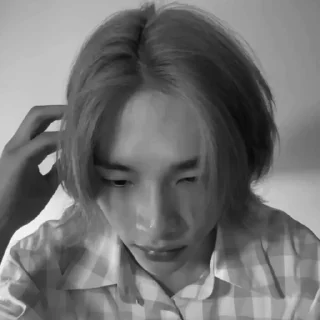 Sticker from hyunjin bw @inliffe