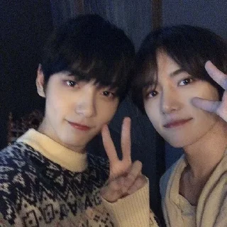 Sticker from txt the best boys!!^^