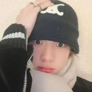 😳 emoji штрей кідс🐈‍⬛💙 Telegram sticker 11 of 112