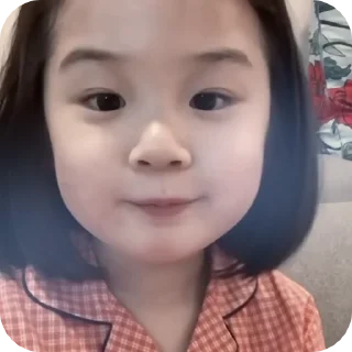 Sticker from baby sulli (автор:@sayooonaraaa)