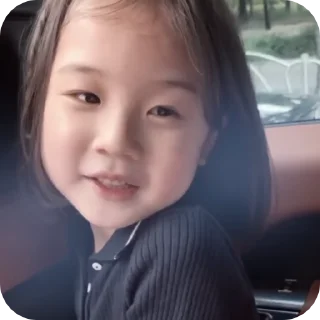 Sticker from baby sulli (автор:@sayooonaraaa)