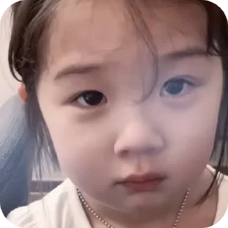 Sticker from baby sulli (автор:@sayooonaraaa)