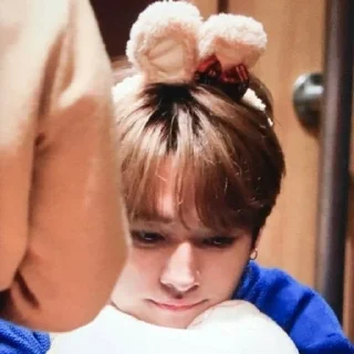 🥺 emoji Минхо Telegram sticker 9 of 53