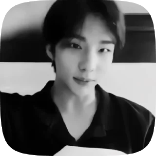 Sticker from ((hyunjin) by @helplukaaa