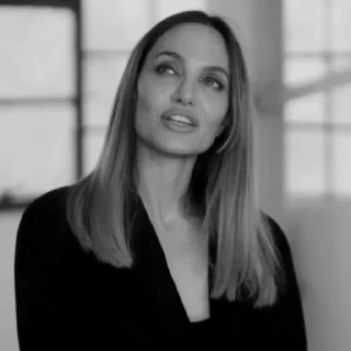 ❤️ emoji Angelina Jolie @loresalgg ➡️ @Ctikerubot Telegram sticker 12 of 25