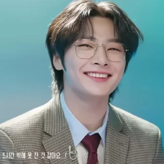 Sticker from jeongin | @G0DSPL8N