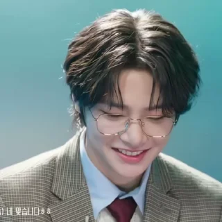 Sticker from jeongin | @G0DSPL8N