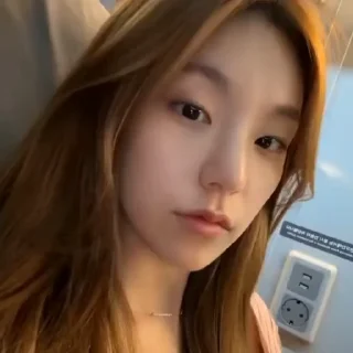 🌟 emoji Yeji random :: @hwangyejiarchivee Telegram sticker 7 of 37