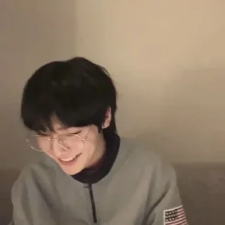Sticker from ⋆🍮 ⋅ jeongin