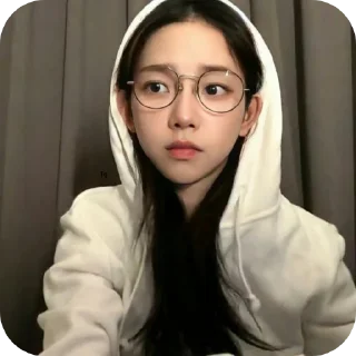🫣 emoji karina ୨୧ Telegram sticker 9 of 10