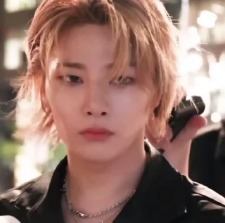 😘 emoji `` JEONGIN •° * @jeoniarch by @offstikbot Telegram sticker 16 of 26