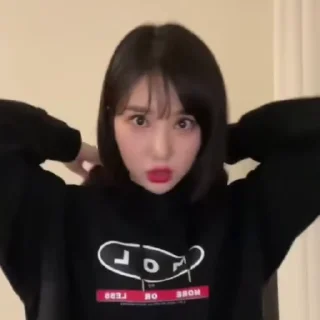 Sticker from Eunha @mum_yuqi00