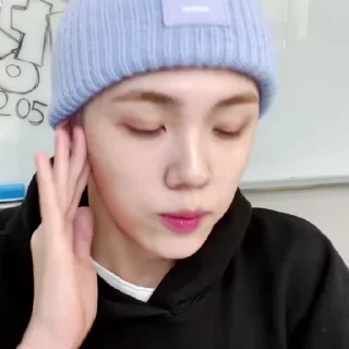 Sticker from 𝚂𝙴𝙾𝙽𝙶𝙼𝙸𝙽 @helpbyjennie