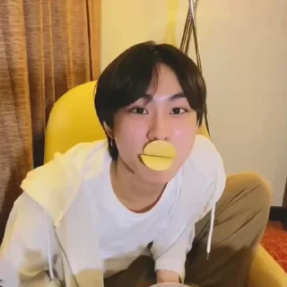 Sticker from jungwon @S0YA3M