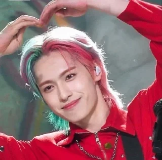 💗 emoji гаон//xdinary heroes Telegram sticker 4 of 26