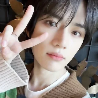 Sticker from beomgyu @qwinkiixx